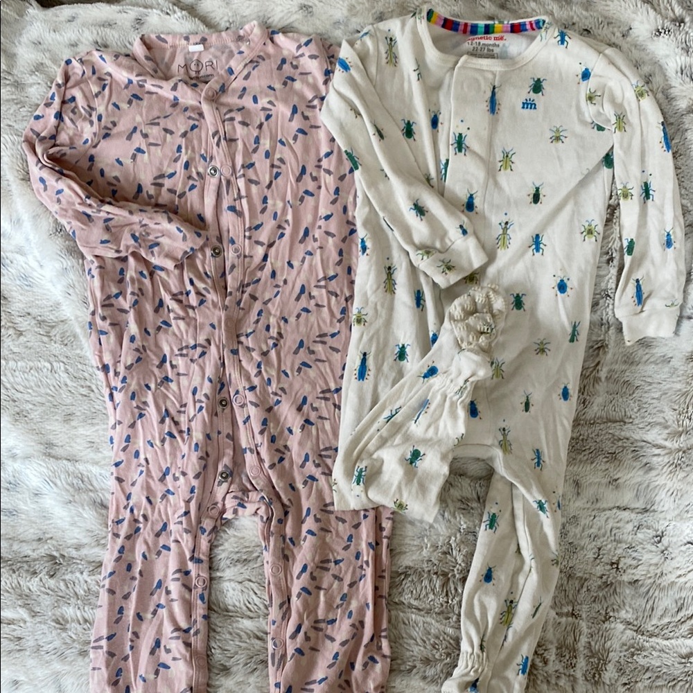 Set of Two Baby pajamas 12 to 18 months